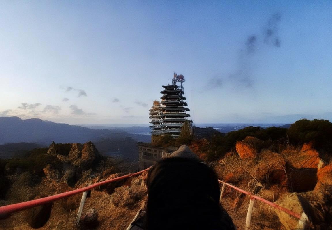 高尚品质在日常生活中的实践与影响